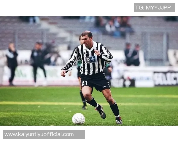 尤文旧将回忆齐达内首次训练表现如同外星人降临般震撼人心