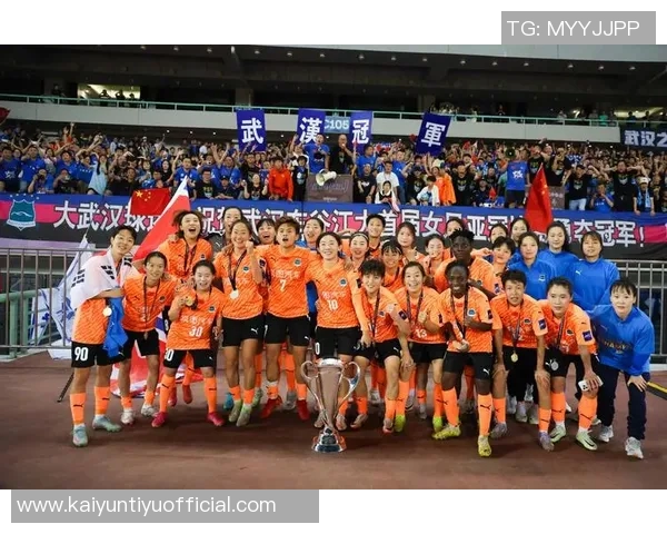 武汉车谷江大女足迎战奥克兰联现场观众人数创下新高达到32318人 武汉车谷江大女足迎战奥克兰联现场观众人数创下新高达到32318人