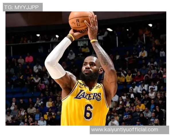 大莫里斯谈湖人对詹姆斯的态度认为缺乏应有的尊重令人困惑