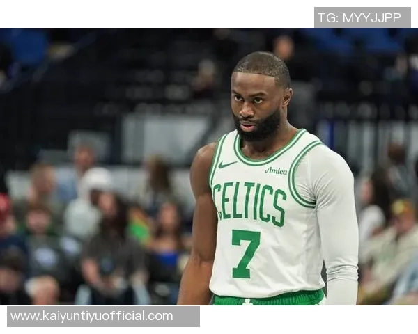 杰伦在关键战役中展现硬实力下半场狂砍30分仅失3球力压当代乔丹